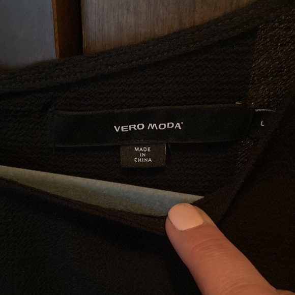 Black Light Summer Dress from Vero Moda - Picture 2 of 3